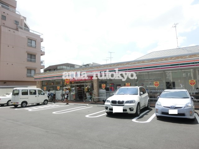コンビ二：セブンイレブン吉祥寺南町3丁目店　823m