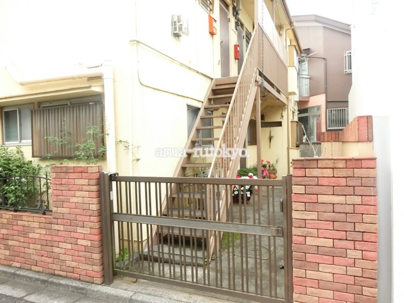 荒木ハウス エントランス