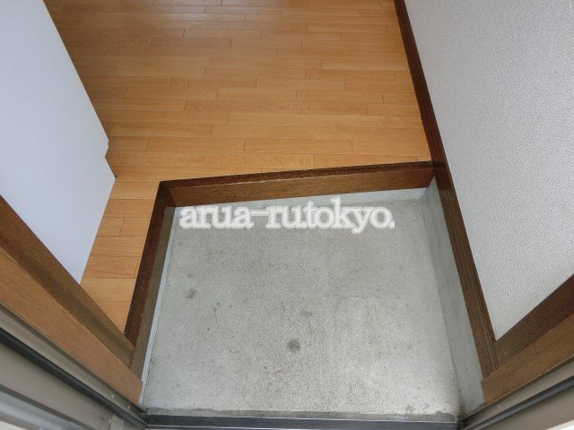 キャトル・モンド 玄関