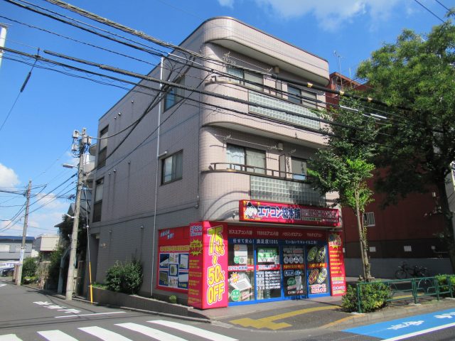 リフォーム完了致しました!エアコン新品、クロス全面張替でたいへん綺麗になっております。【ミノウビル】即入居です。吉祥寺駅徒歩10分、家賃78000円、管理費2000円の1DKマンションです!