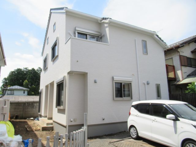 武蔵野市緑町1丁目から新築テラスハウス【アーバンコート101号】見学いつでも可です!!間取りは2LDK+ロフトの65.00㎡です(ロフト部分は専有に含んでおりません)。設備充実!新築時のご契約の方には、カーテンプレゼント致します!敷地内駐車場もあります!吉祥寺、三鷹駅のバス便もたいへん豊富です!小学校区は千川小学校となります!スーパーサミットも近いので買い物にも不便しません!ぜひご覧下さい!