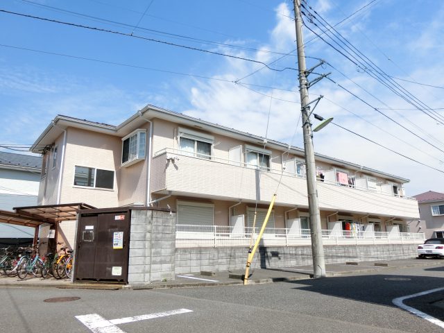 解約頂きました！3月31日退去で4月中旬から入居可です！3月末までの入居に間に合わないですが待つ価値あります！【第10美咲グリーンハイツ】日本女子体育大学が目の前！１Kタイプの独立洗面台、バストイレ別です！家賃67000円、管理費3000円です！2階のお部屋です！待つ価値あります！現在先行契約優先での募集となっております！ご興味あればぜひご検討下さい！